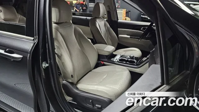 Kia Canival Carnival 4 поколение Дизель 9 мест Signature — Фото автомобиля 9