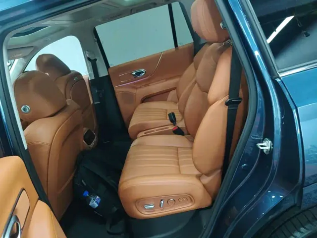 GAC Trumpchi Xiangwang S9 — Фото автомобиля 16