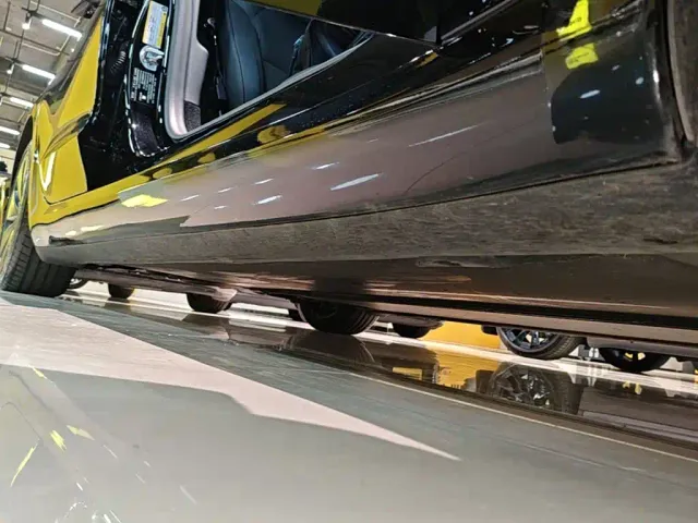 Tesla Model 3 — Фото автомобиля 20