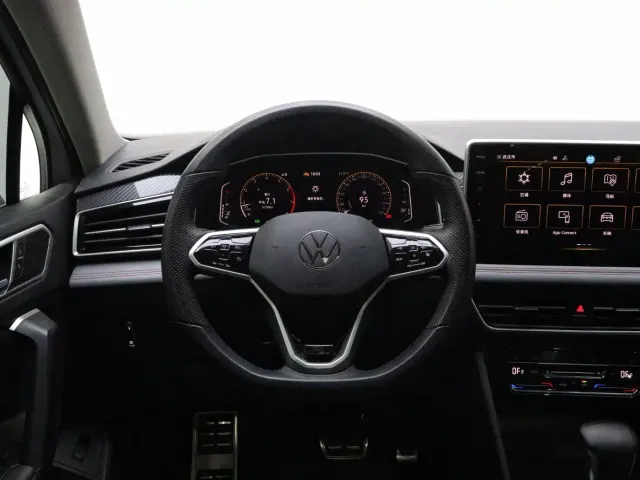 Volkswagen Tiguan X — Фото автомобиля 16