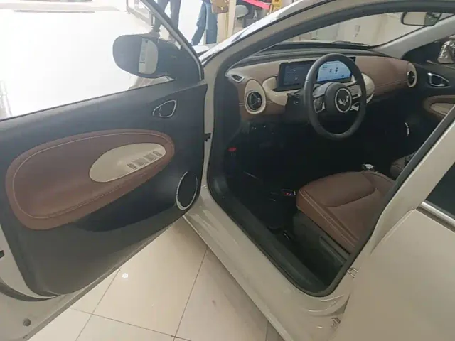 Wuling Bingo — Фото автомобиля 15
