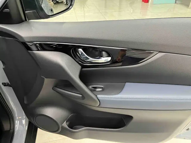 Nissan X-Trail — Фото автомобиля 16