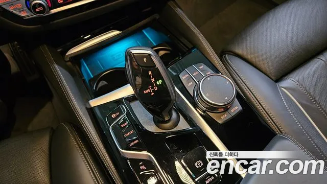 BMW 5 Series G30 — Фото автомобиля 9