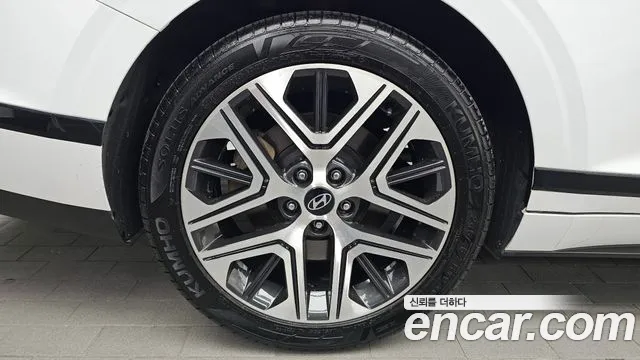 Hyundai Grandeur GN7 — Фото автомобиля 5