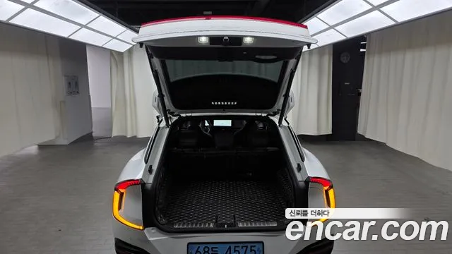 Kia EV6 — Фото автомобиля 18