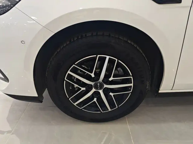 BYD Seal 05 DM-i — Фото автомобиля 22
