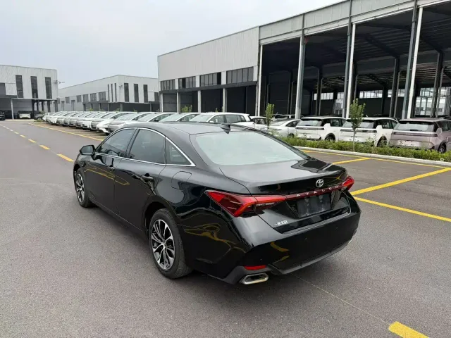 Toyota Avalon — Фото автомобиля 6