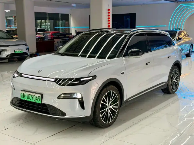 Фотография автомобиля — Leapmotor C11