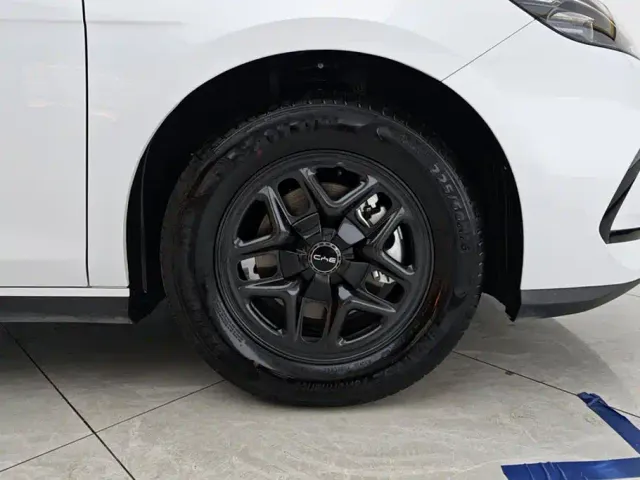 BYD Seal 05 DM-i — Фото автомобиля 6