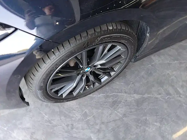 BMW 3 Series — Фото автомобиля 22