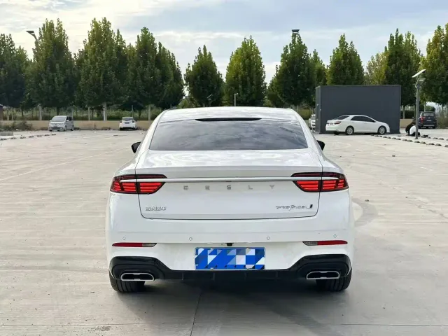 Geely Xingrui — Фото автомобиля 8