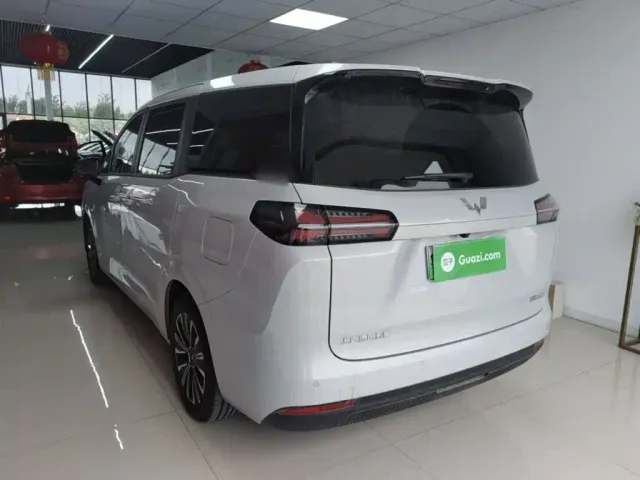 Wuling Starlight 730 — Фото автомобиля 4