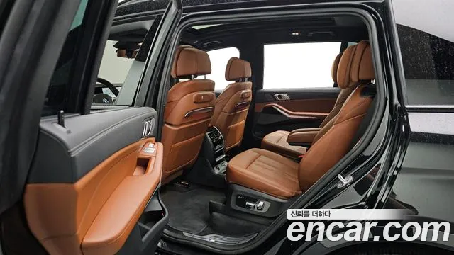 BMW X7 G07 — Фото автомобиля 19