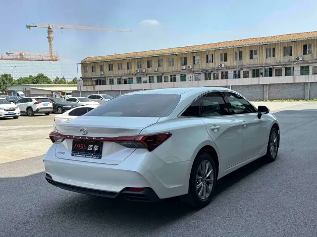 Toyota Avalon — Фото автомобиля 9