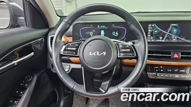 Kia Seltos Новый Seltos Бензин 2.0 2WD — Фото автомобиля 13