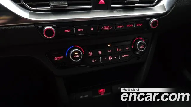 Kia Niro Niro Plus Air — Фото автомобиля 16