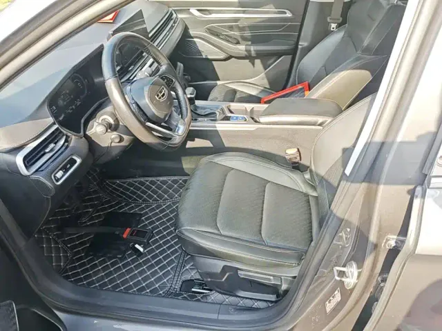 Geely Emgrand — Фото автомобиля 14