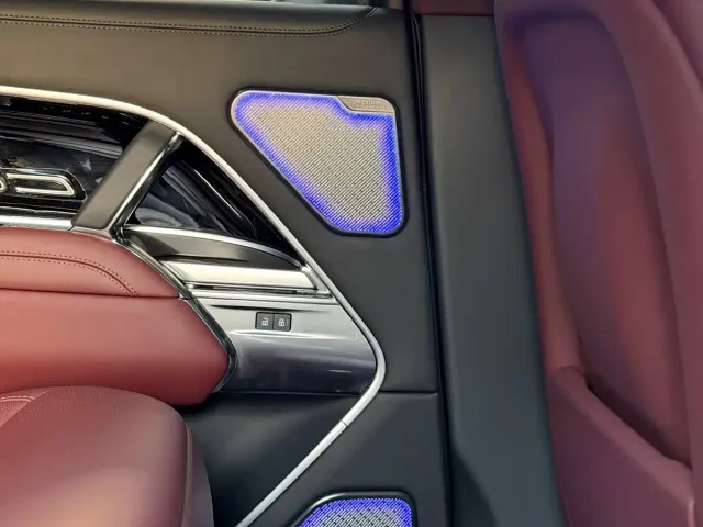 Land Rover Range Rover — Фото автомобиля 24
