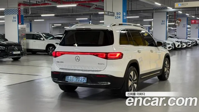 Mercedes-Benz EQB X243 — Фото автомобиля 3