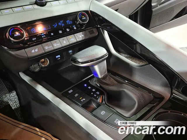 Hyundai Avante CN7 — Фото автомобиля 9