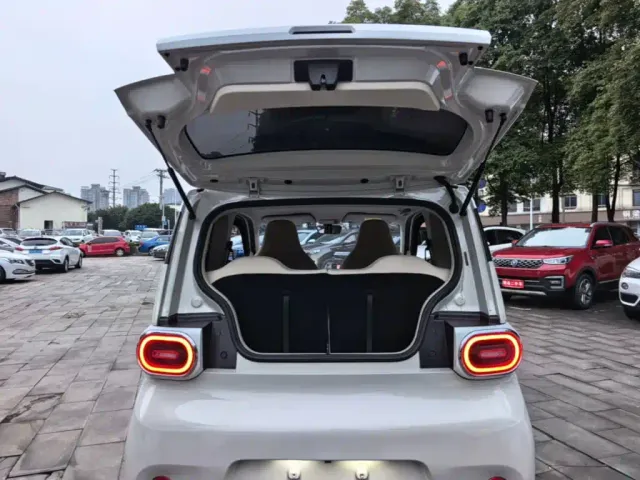 Wuling Hongguang Mini EV — Фото автомобиля 18