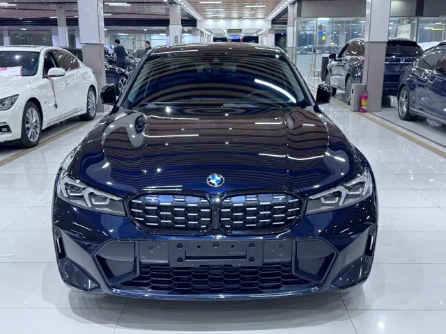 BMW 3 Series — Фото автомобиля 2
