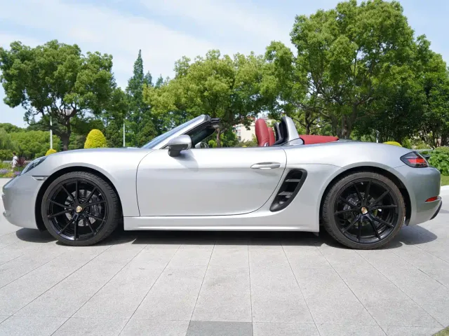 Porsche 718 — Фото автомобиля 3