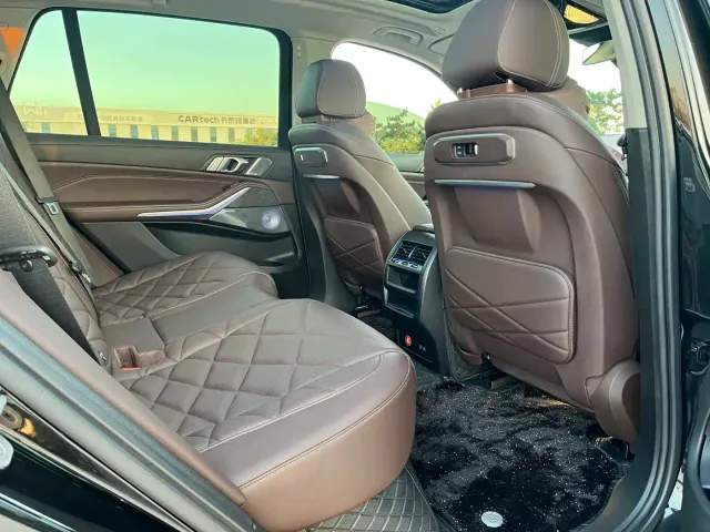 BMW X5 — Фото автомобиля 15