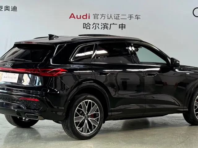 Audi Q5L — Фото автомобиля 2