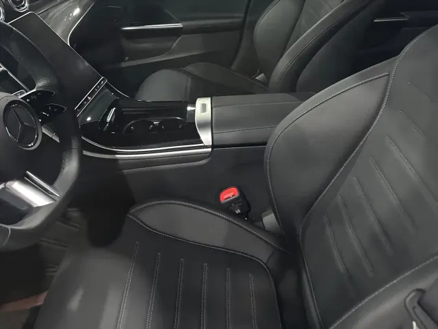 Mercedes-Benz C-Class — Фото автомобиля 9