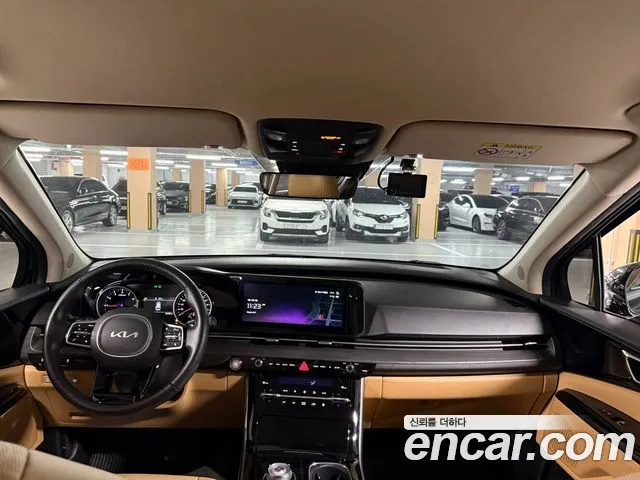 Kia Carnival 4th Gen — Фото автомобиля 5