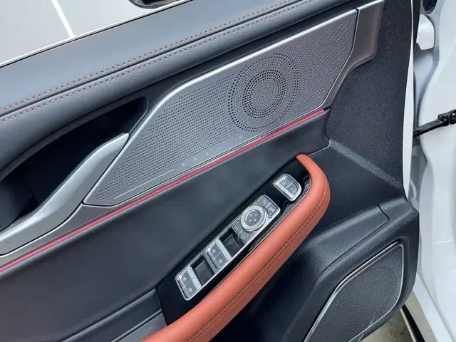 Lincoln Lincoln Z 2025 2.0T Premium Edition — Фото автомобиля 12