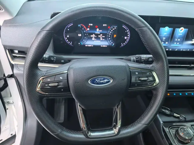 Ford Lingrui — Фото автомобиля 9