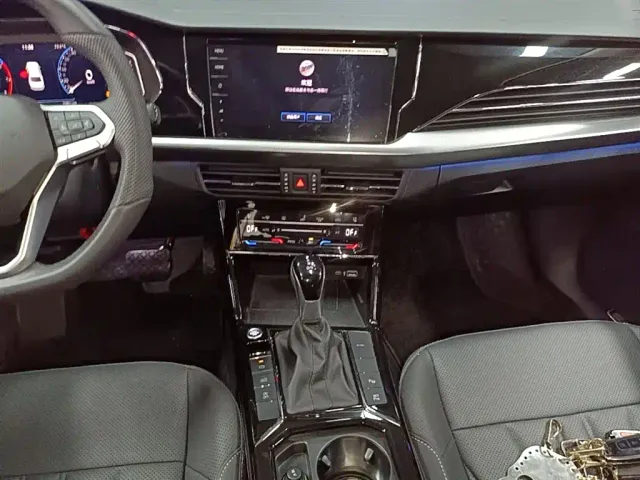 Volkswagen Passat — Фото автомобиля 12