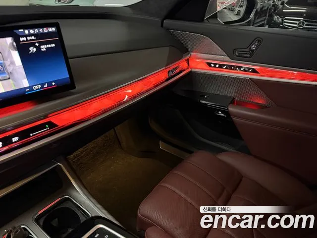 BMW 7 Series G70 — Фото автомобиля 19
