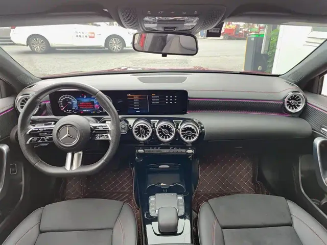 Mercedes-Benz A-Class — Фото автомобиля 10
