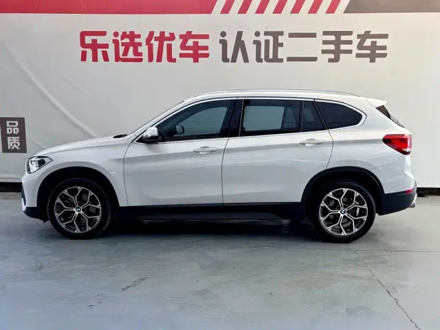 BMW X1 — Фото автомобиля 3