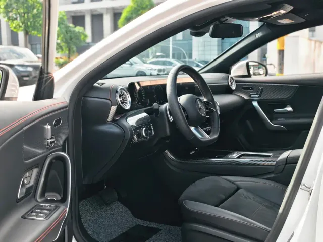 Mercedes-Benz A-Class — Фото автомобиля 8