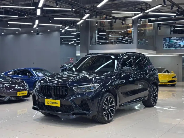 Фотография автомобиля — BMW X5 M
