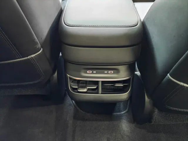 ZEEKR Zeekr 007 2024 RWD Intelligent Driving Edition 100kWh — Фото автомобиля 8