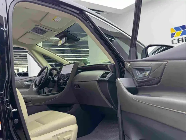 Toyota Vellfire — Фото автомобиля 10