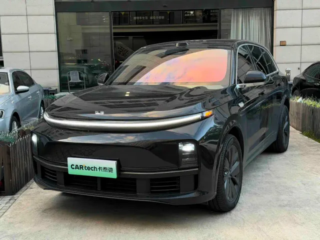 Фотография автомобиля — Li Auto L7