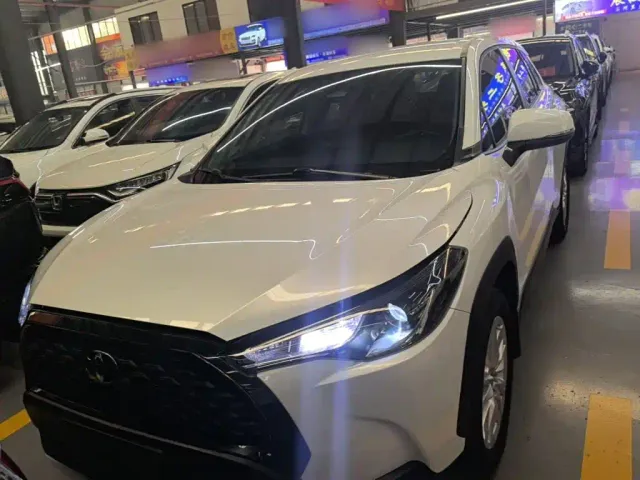 Toyota Corolla Cross — Фото автомобиля 2