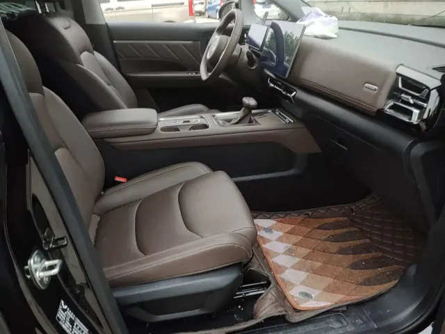 Wuling Starlight 730 — Фото автомобиля 7