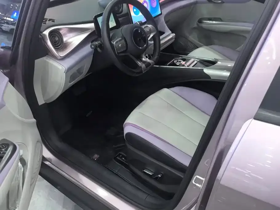 BYD Dolphin 2021 Model 405km Fashion Edition — Фото автомобиля 9