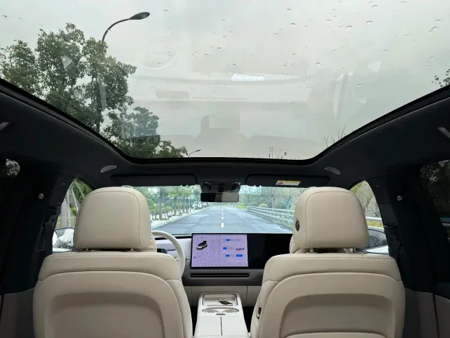 Li Auto i6 — Фото автомобиля 9