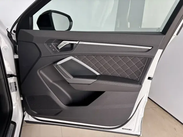 Audi Q3 Sportback — Фото автомобиля 24