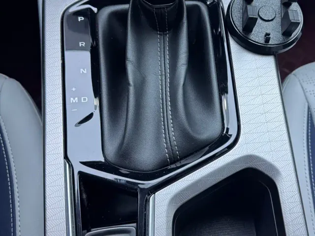 Geely Emgrand — Фото автомобиля 8