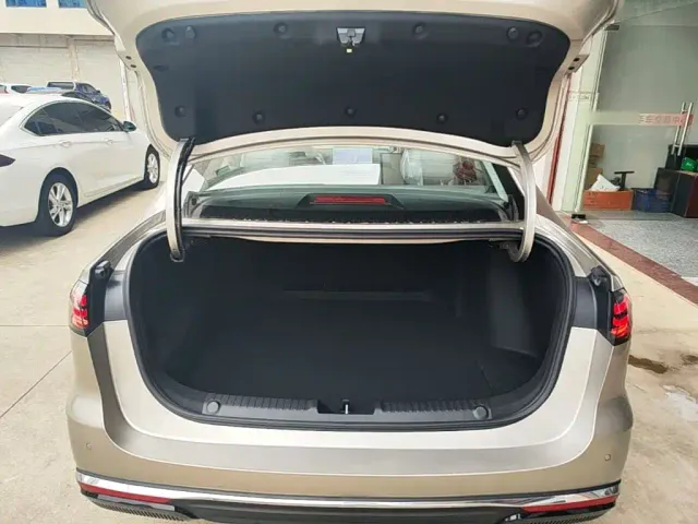 Geely Galaxy Stellar 6 — Фото автомобиля 18