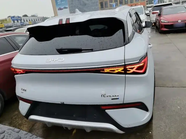 BYD Yuan PLUS — Фото автомобиля 5